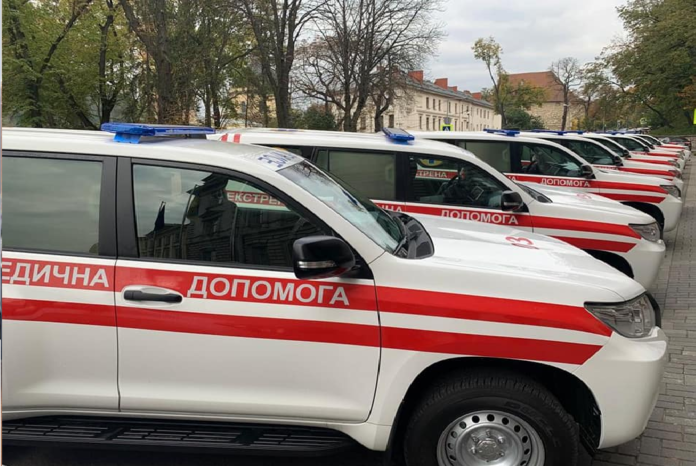 10 нових «швидких» передали у гірські райони Львівщини 10 нових «швидких» передали у гірські райони Львівщини