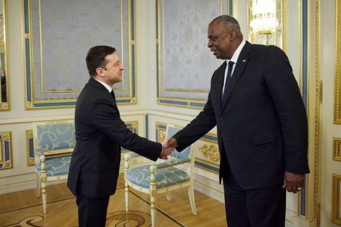 Володимир Зеленський зустрівся з міністром оборони США: підсумки переговорів Володимир Зеленський зустрівся з міністром оборони США: підсумки переговорів