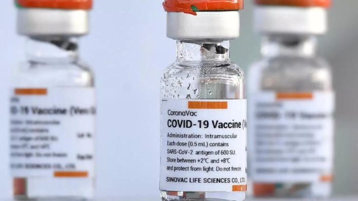 На Львівщину надійшло ще тридцять тисяч доз вакцини «CoronaVac» На Львівщину надійшло ще тридцять тисяч доз вакцини «CoronaVac»