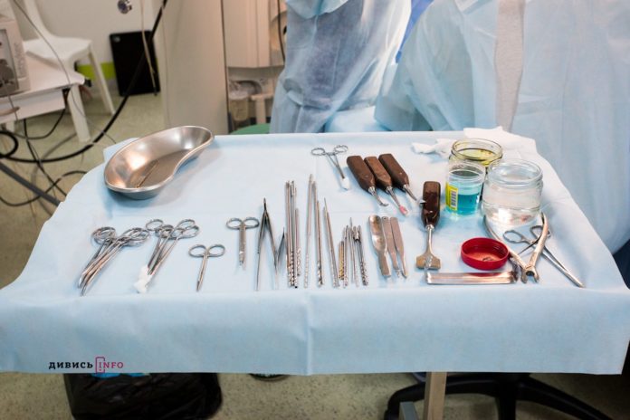Пластичні хірурги у Львові врятували від ампутації ногу пацієнтки завдяки сучасній методиці