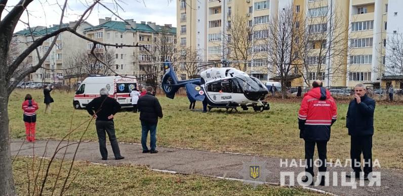 Гелікоптер доставив до Львова дівчину з підозрою на інсульт