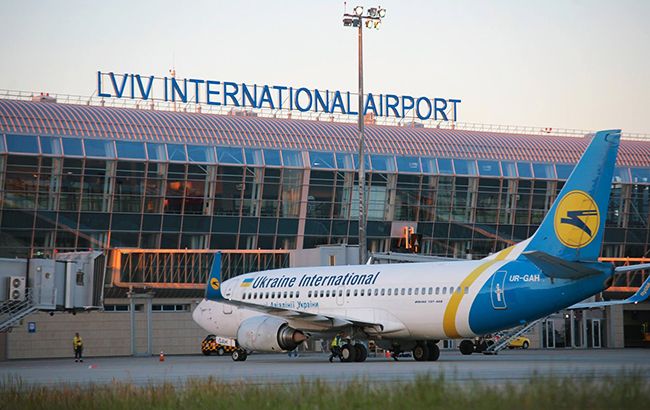 В аеропорту «Львів» через негоду суттєво затримався рейс
