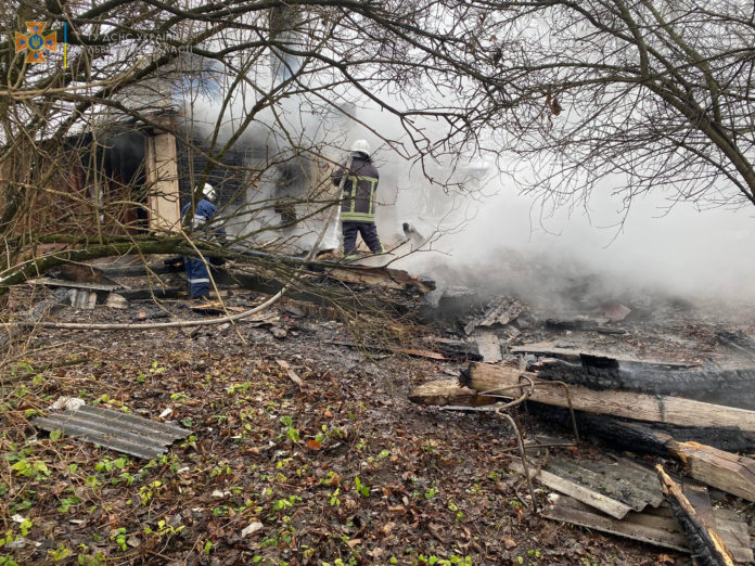 У Червоноградському районі внаслідок пожежі загинув чоловік У Червоноградському районі внаслідок пожежі загинув чоловік