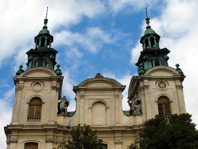 Благодійний концерт просто неба та музична комедія: куди сходити 22-23 січня у Львові - 3