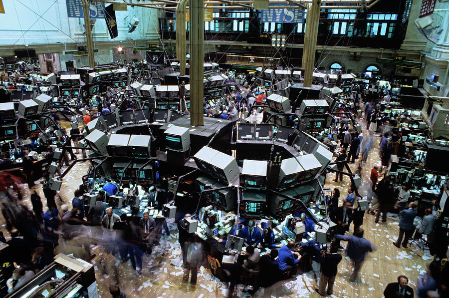 1980s-new-york-stock-exchange-trading