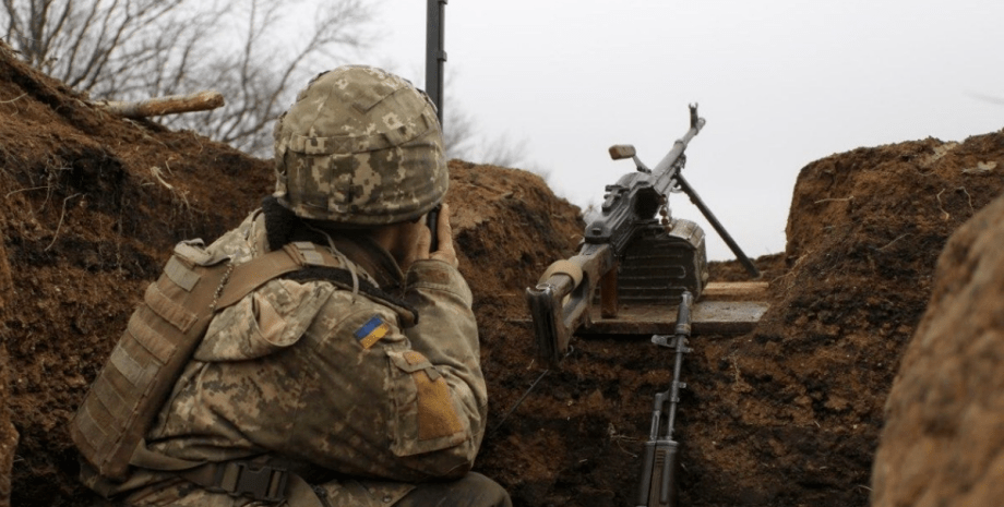 На Донбасі військовослужбовець Об’єднаних сил отримав бойове травмування
