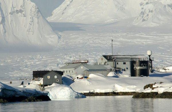 Антарктичні країни влаштували демарш представнику рф