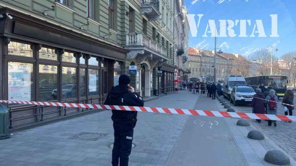 У банку в центрі Львова шукають вибухівку