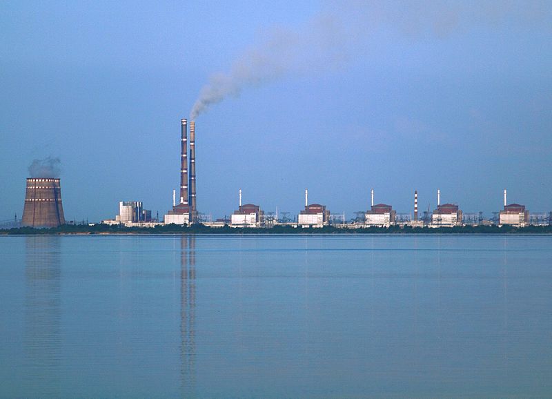 800px-Kernkraftwerk_Saporischschja