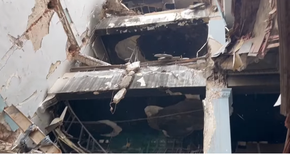 У Харкові окупанти зруйнували будівлю поліції, є загиблі