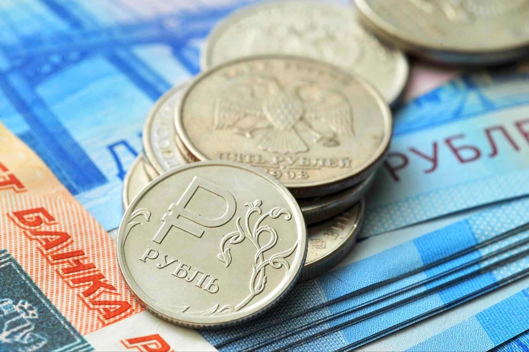 Rubl-vzletel-do-nebes.-Dollar-i-evro-rekordno-obrushilis-v-tsene-9