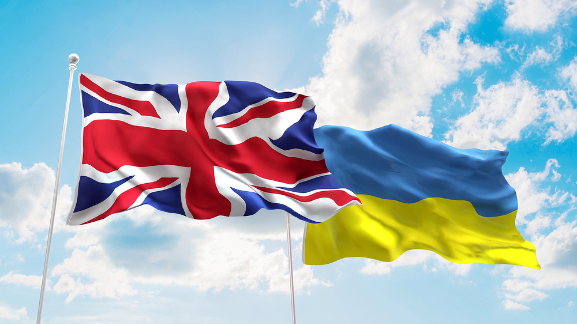 Британія скуповує радянську техніку, щоб передати Україні