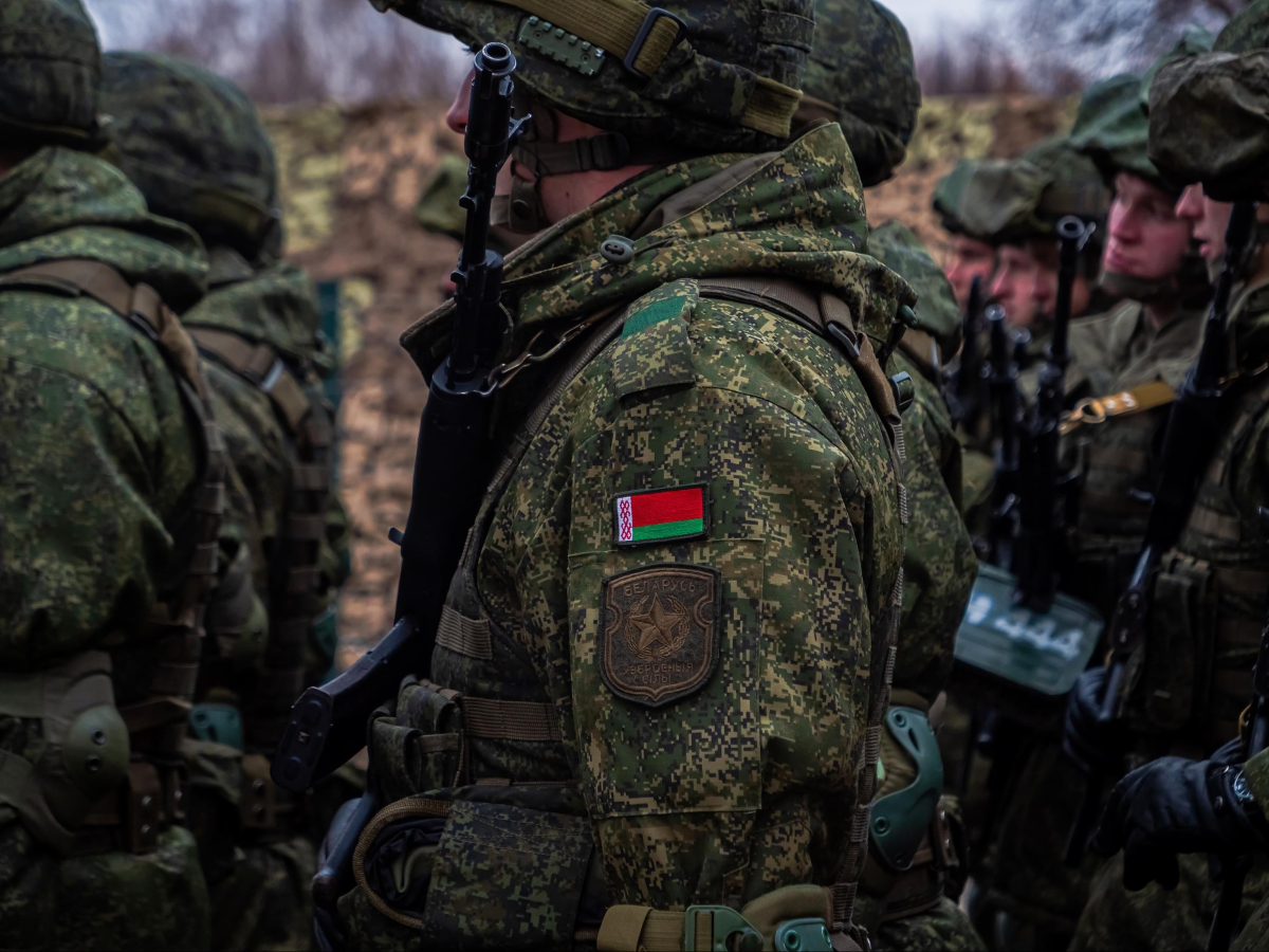 До семи батальйонів білоруської армії охороняють кордон з Україною, - Генштаб