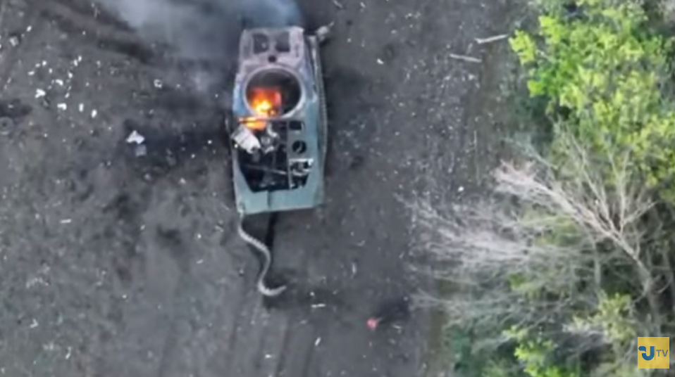 Українські десантники знищили два танки та БМП російських окупантів разом з екіпажами (відео)