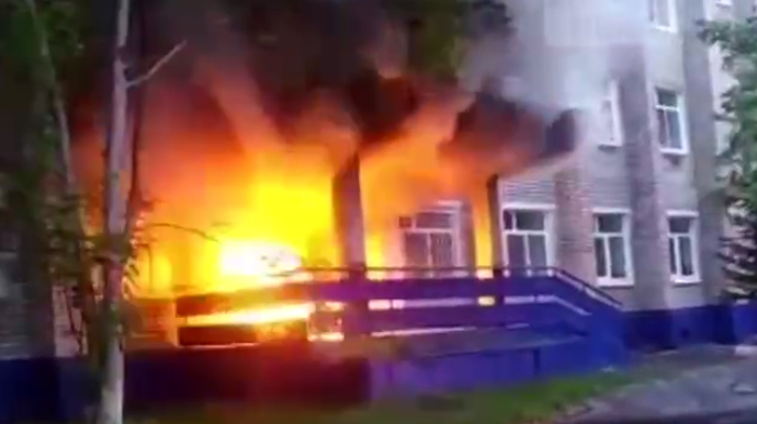 У росії підпалили будівлю Росгвардії