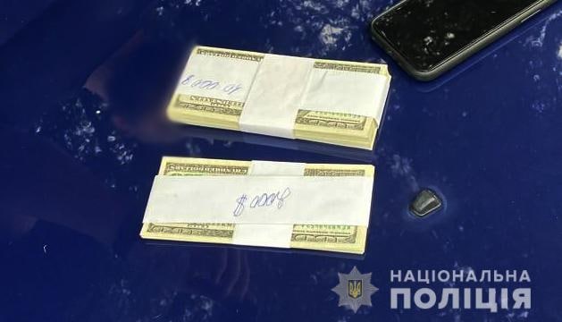 12  тисяч доларів, щоб «відкосити» від армії: на Одещині викрили зловмисників (фото) - 4