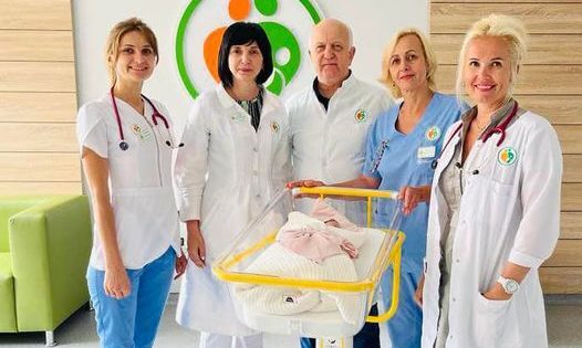 Львівські медики виходили немовля, яке народилось з вагою 660 грамів