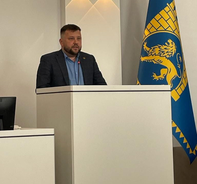Депутати хочуть збільшити фінансування поліклінік Львова