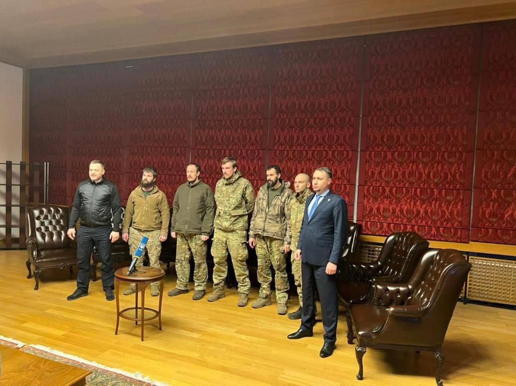 Командири "Азову" залишаться у Туреччині до кінця війни