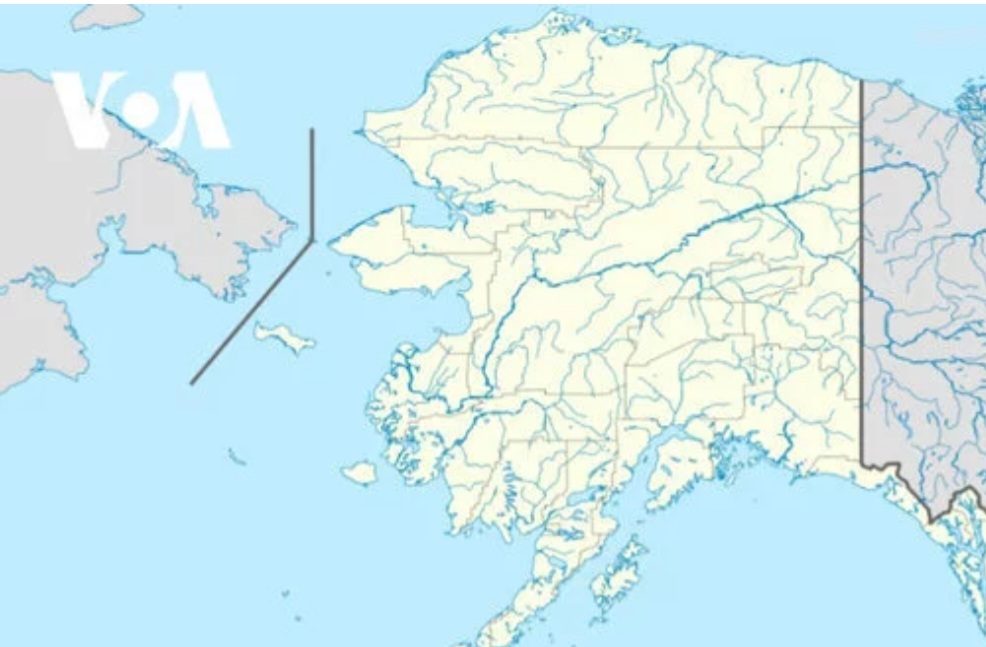 росіяни тікають на човнах з Чукотки на Аляску, ховаючись від мобілізації