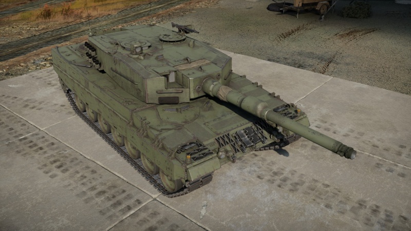 800px-GarageImage_Leopard_2A4