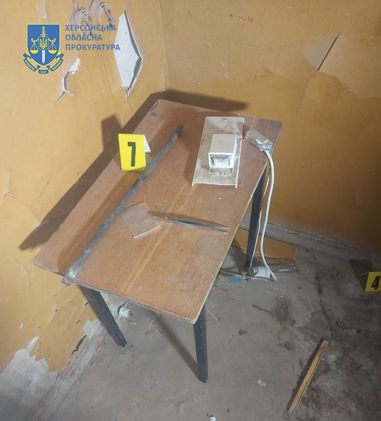 Били струмом та кийками: у Херсоні знайшли ще чотири катівні окупантів (фото) - 3