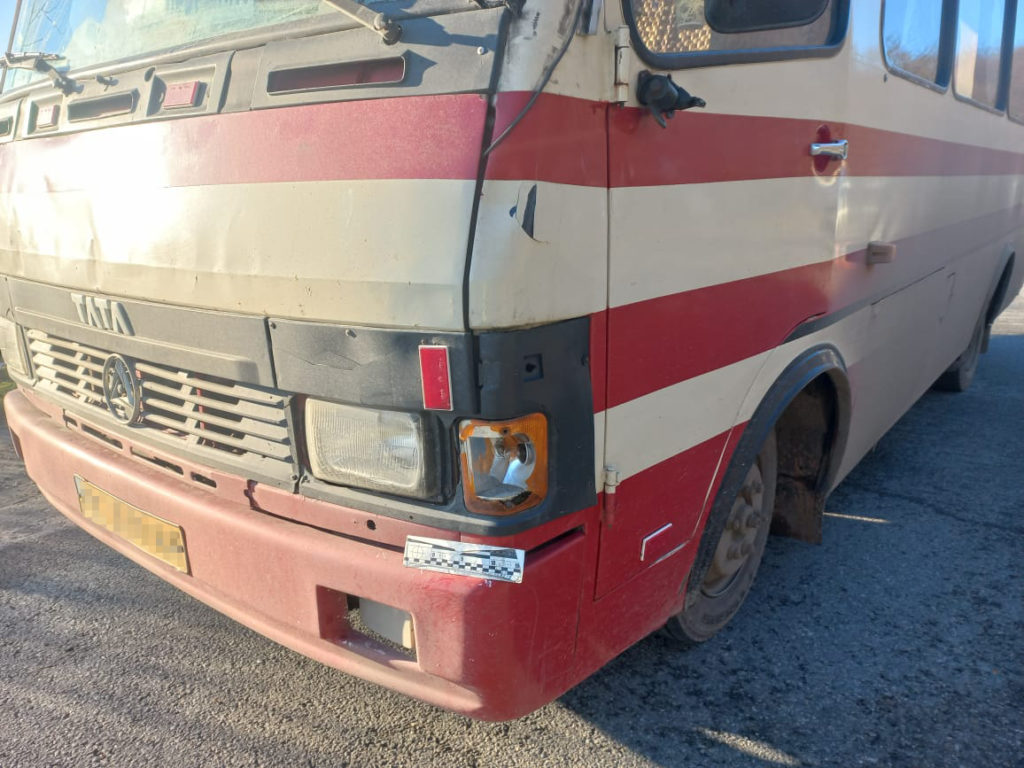 У Львівському районі автобус збив пішохода (фото) - 2
