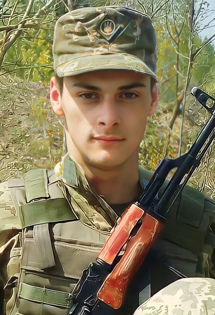 Ще з трьома воїнами, які загинули у боях з окупантами, прощатимуться у Львові (фото) - 2