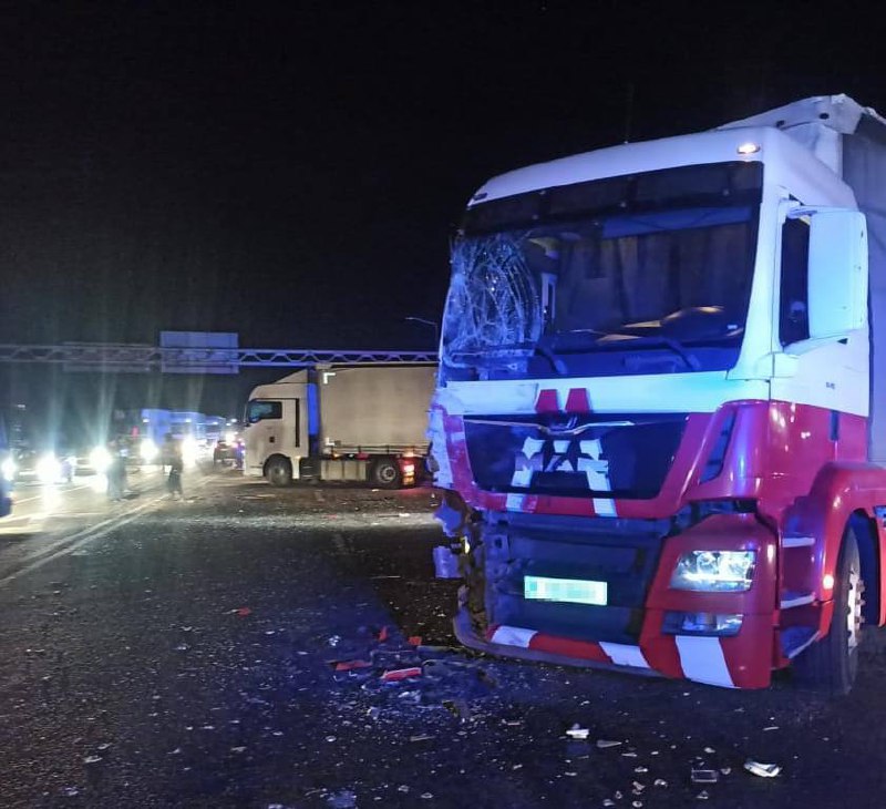 Затримали водія вантажівки, який скоїв ДТП з автобусом під Львовом - 7