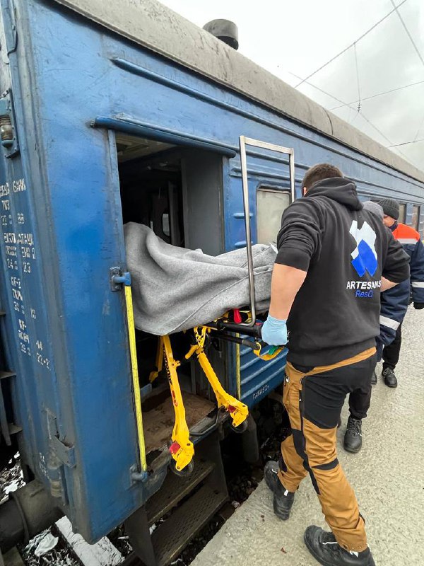 До лікарень Львівщини евакуювали поранених цивільних із Луганщини та Дніпропетровщини - 3