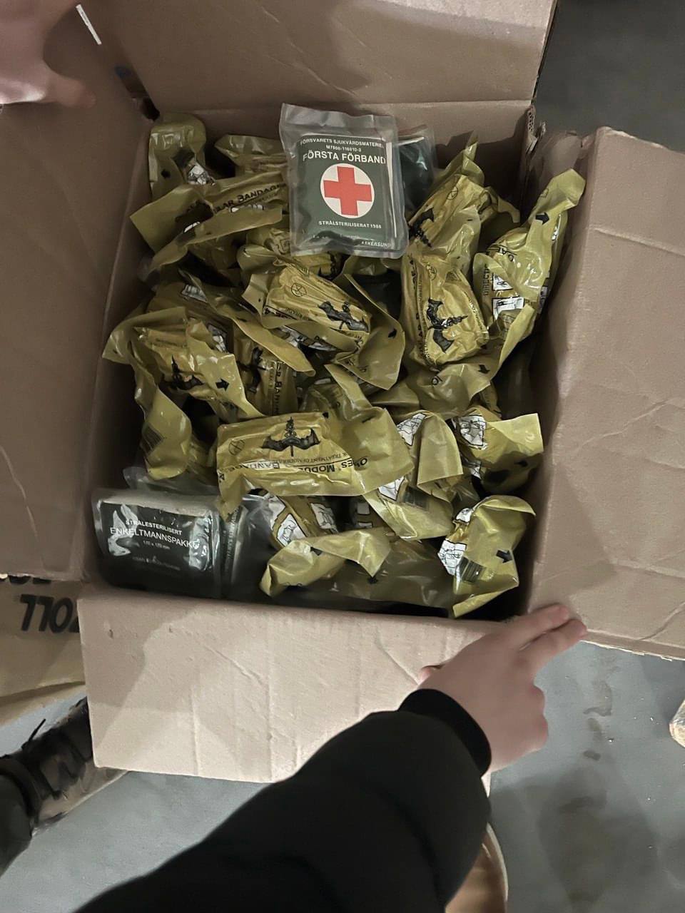 Зі Львівщини відправили фуру з водою, медикаментами та іншим вантажем для воїнів із 3-ї окремої штурмової бригади - 2