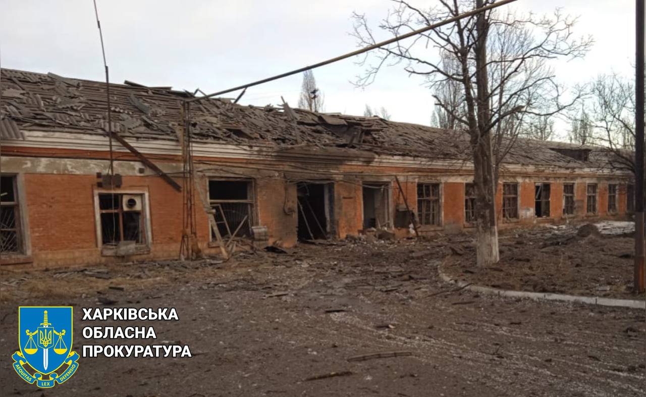 Вночі окупанти поцілили ракетами у дві будівлі у Харкові - 6