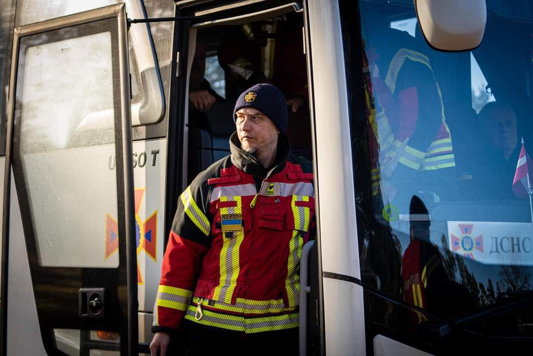 Перша група українських рятувальників повернулася з Туреччини - 4