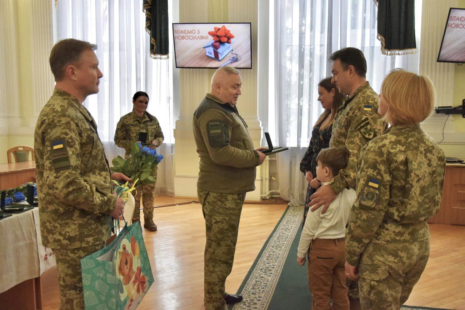 У Львові прикордонникам вручили ордери на власне житло - 3