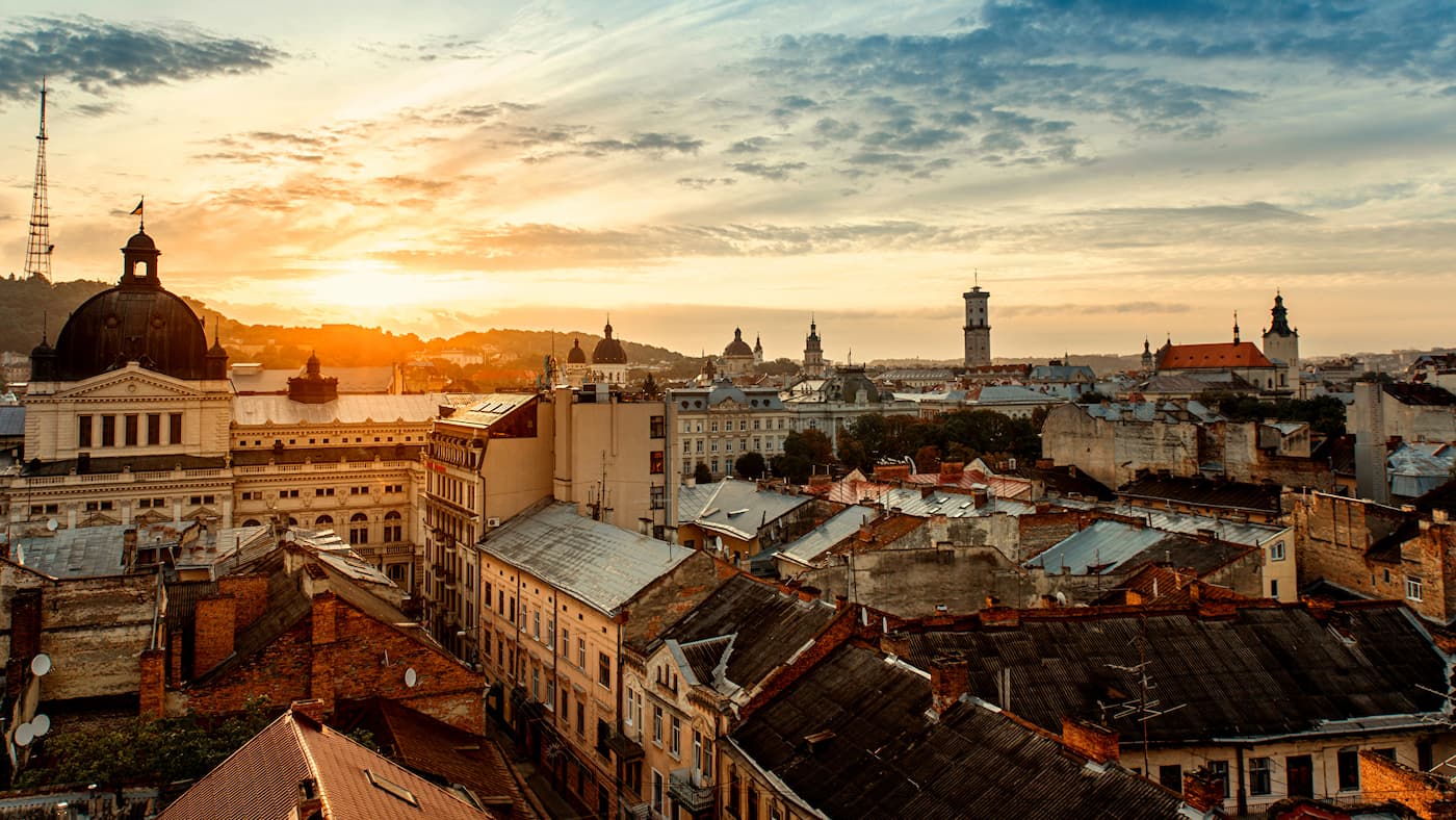 lviv_sunrises_and_sunsets