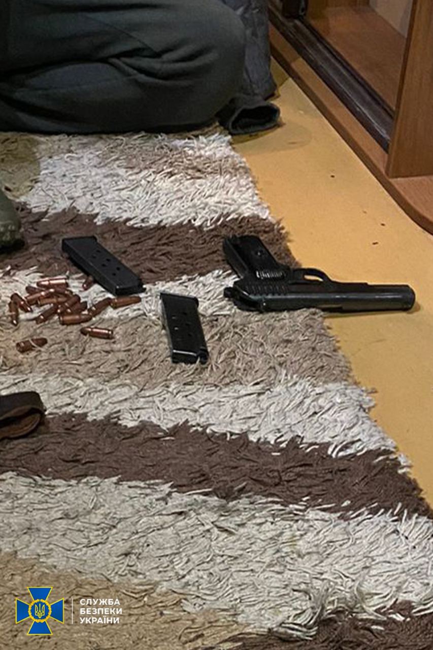 В Очакові затримали зрадника, який допомагав росіянам створити умови для окупації регіону - 3