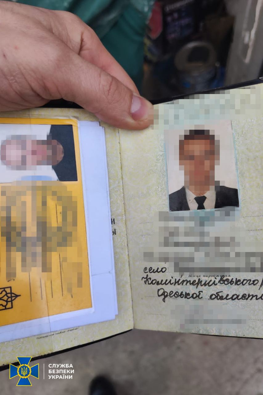 В Одесі СБУ затримала зрадників, які зливали ворогу позиції ППО - 6