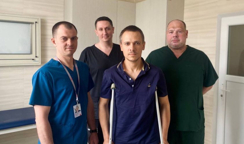 Український військовий та львівські лікарі