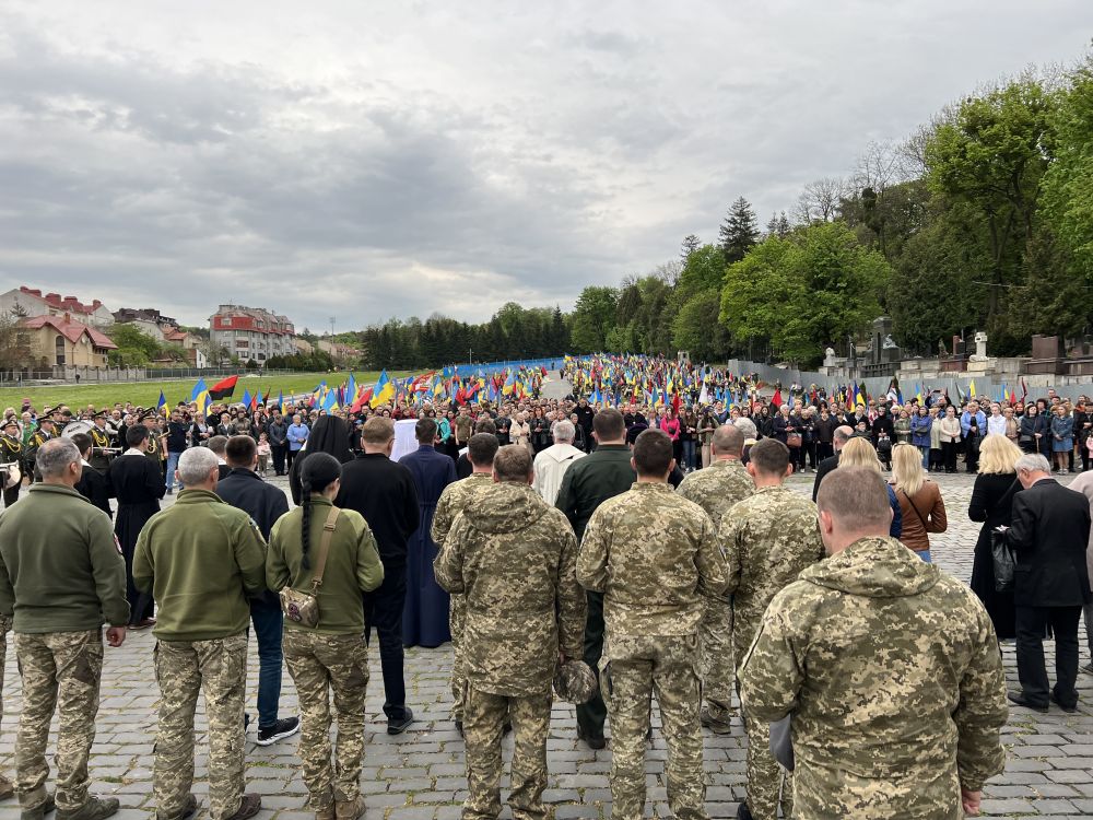 У Львові вшанували памʼять полеглих Героїв - 8