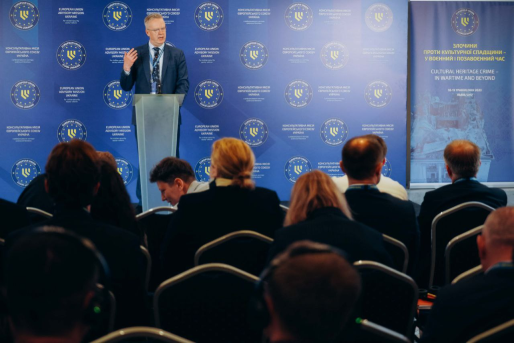 У Львові проходить міжнародна конференція про злочини проти культурної спадщини - 2