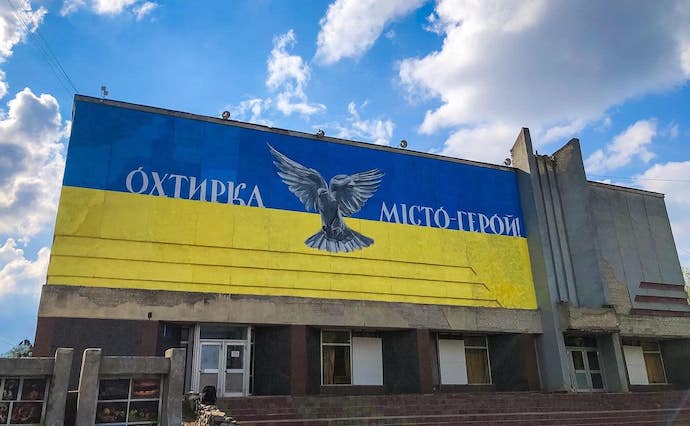 Документальні фільми про героїв шести українських міст випустять у травні - 5