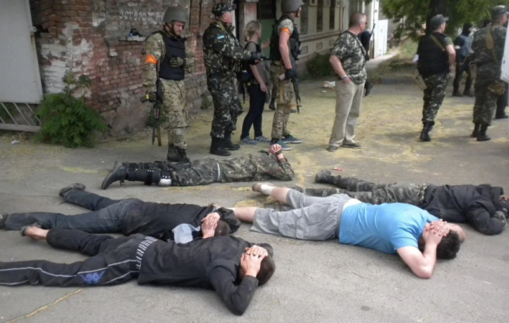 Назавжди вільний: як у 2014 році над Маріуполем замайорів синьо-жовтий прапор - 6