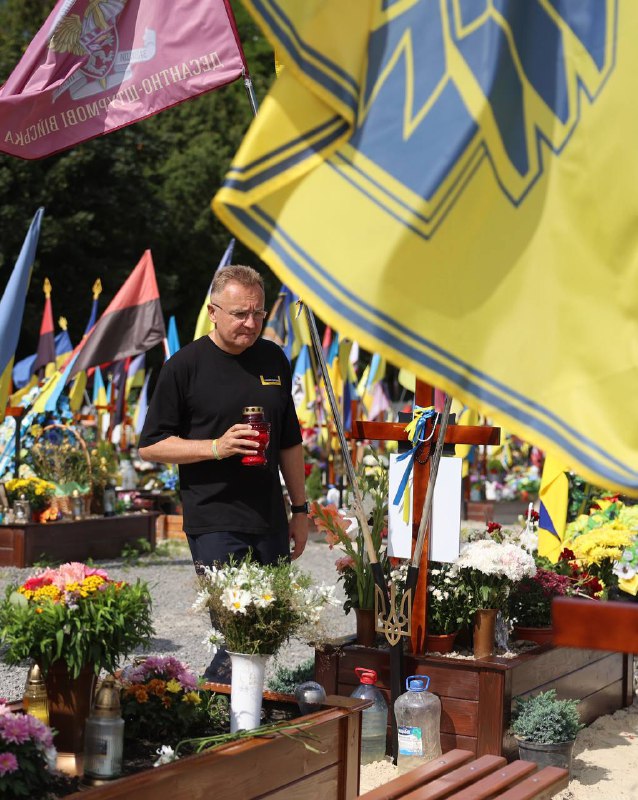 Львів вшановує пам'ять загиблих в Оленівці - 3