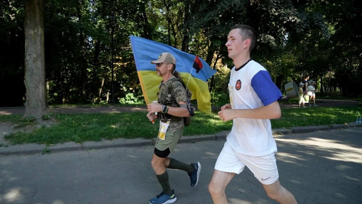 У Львові вшосте відбувся патріотичний забіг «Шаную Воїнів, біжу за Героїв України» - 4