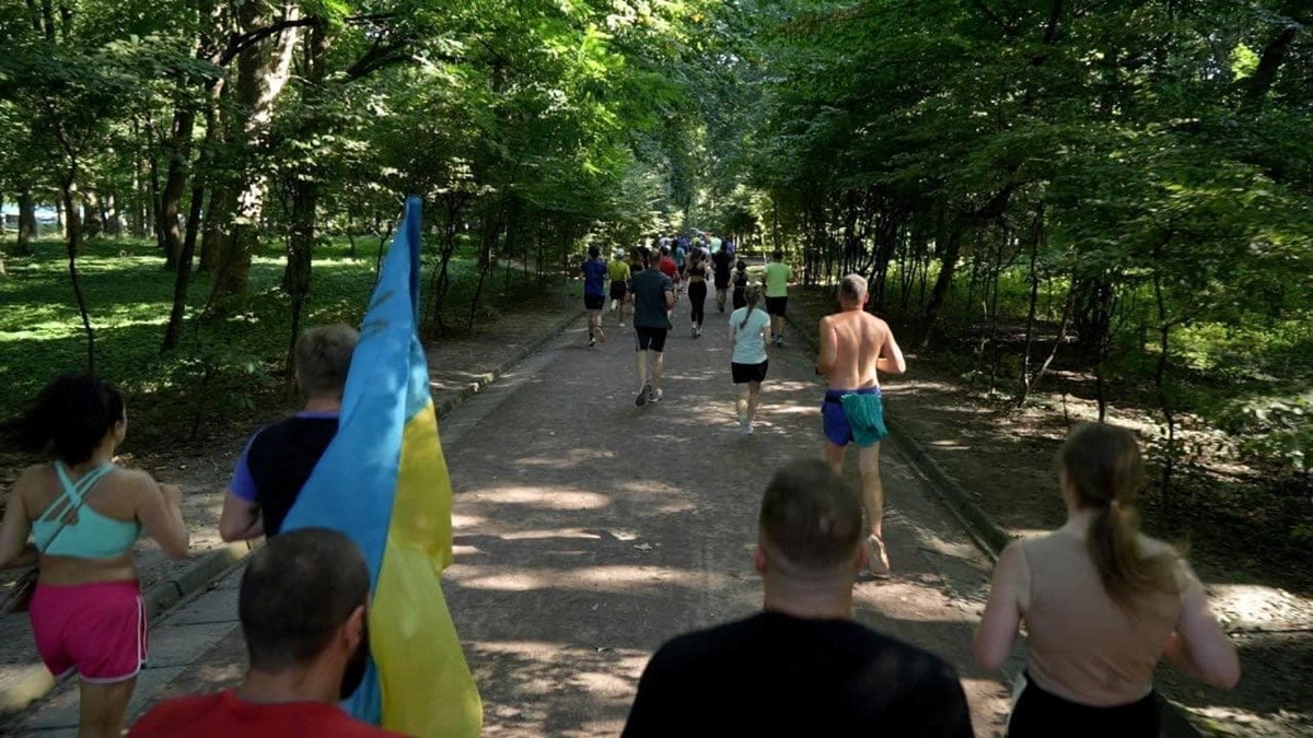 У Львові вшосте відбувся патріотичний забіг «Шаную Воїнів, біжу за Героїв України» - 5