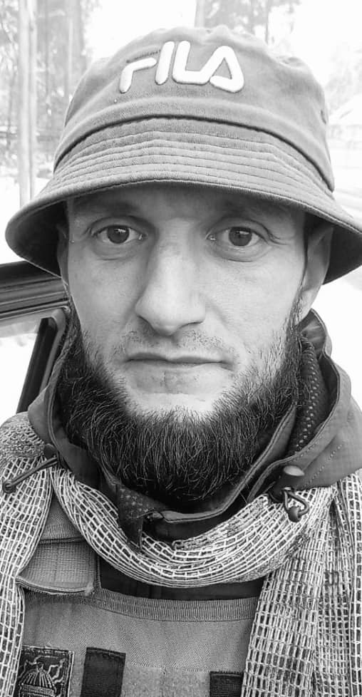 Сьогодні Львівщина прощається із загиблим воїном - 2