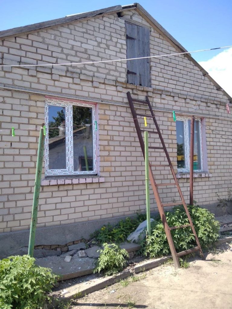 Львівські бригади будівельників відновили 40 пошкоджених будинків на Херсонщині - 2