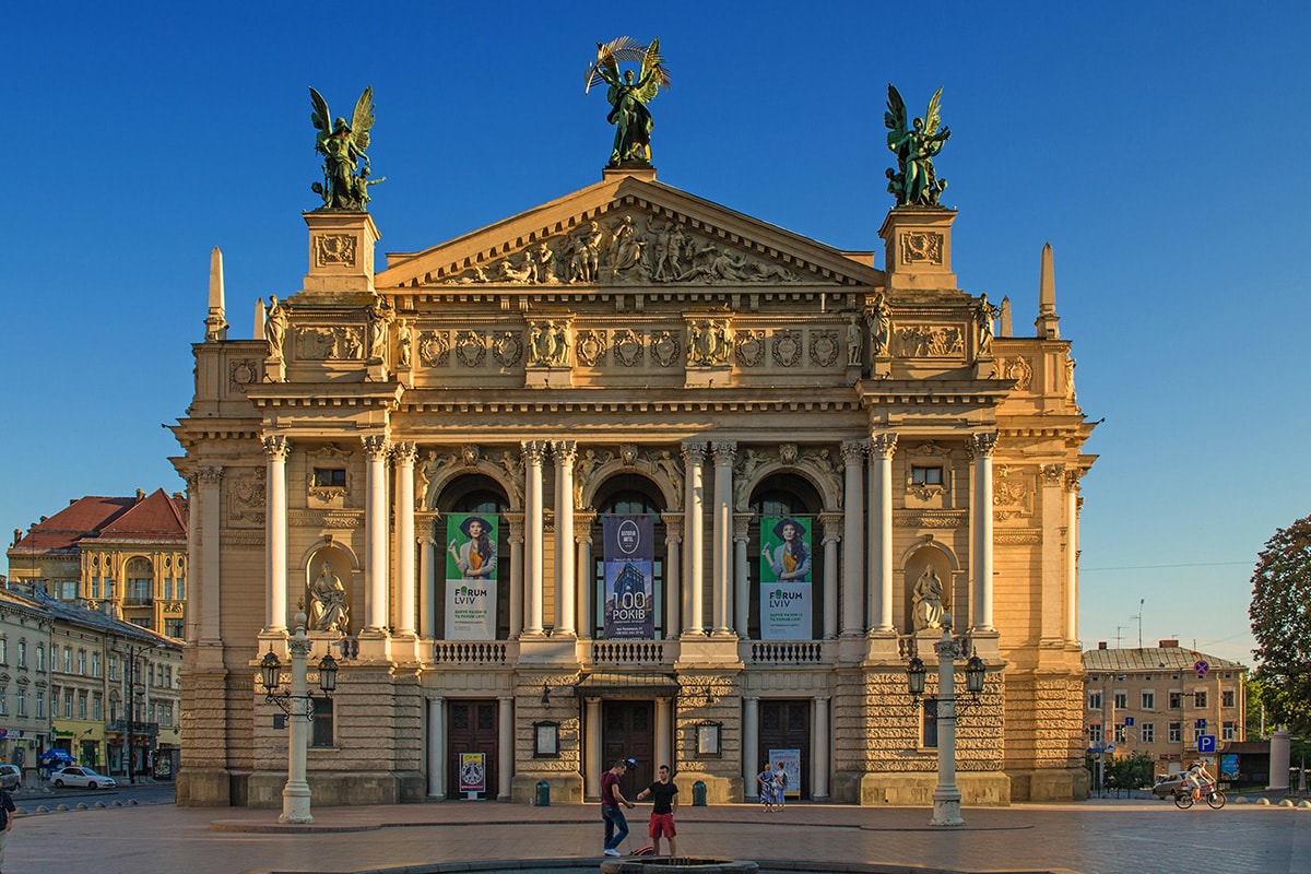 Львівський оперний театр
