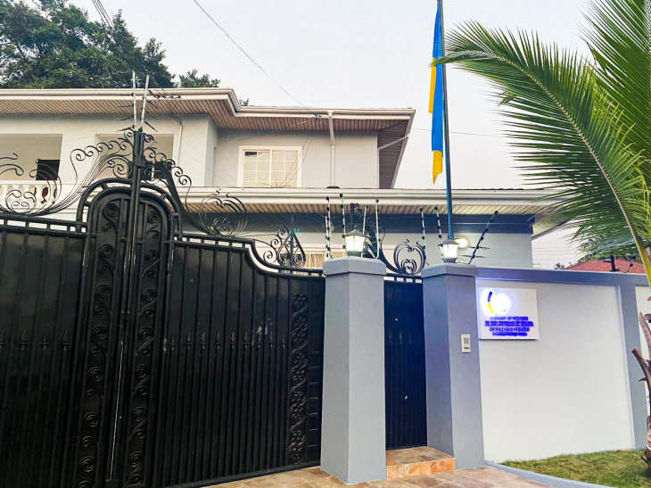українське посольство