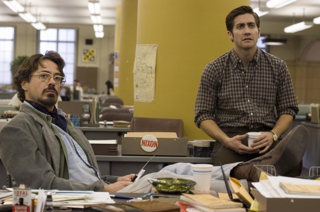 28286965-still-of-robert-downey-jr-and-jake-gyllenhaal-in-zodiac-2007-large-picture-1487834587-650-b0725c3bd7-1487854622